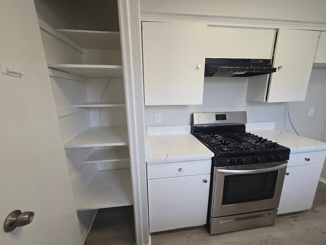 Building Photo - 13439 Blossomheath Ln