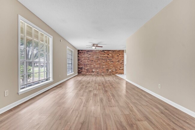 Building Photo - 5304 Haleville Rd