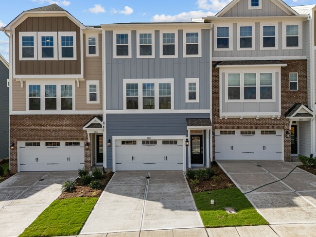 Building Photo - 2815 Carbondale Ct