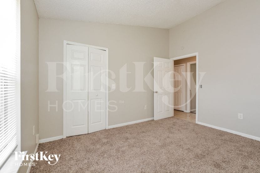 Building Photo - 7431 Little Pond Ct