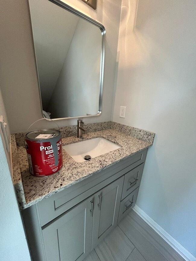 Building Photo - 2022 Trimble Rd