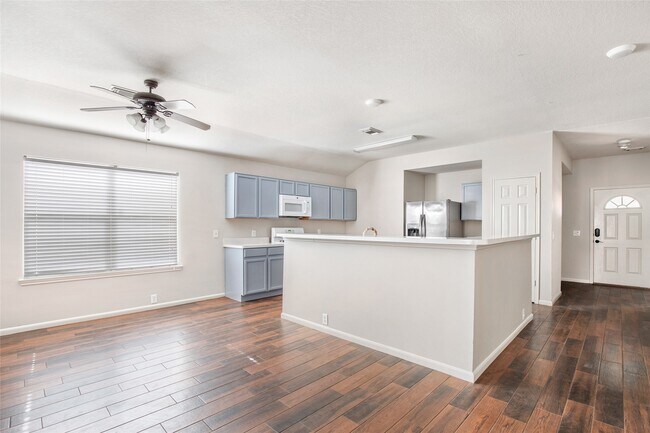 Building Photo - 2822 Foster Hill Dr