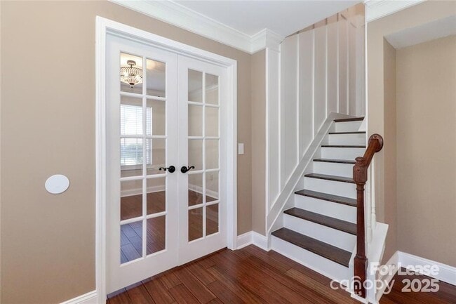 Building Photo - 9408 Meadowmont View Dr