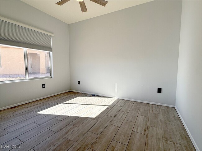 Building Photo - 1396 Couperin Dr