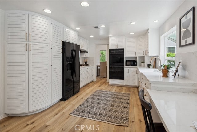 Building Photo - 30047 Knoll View Dr