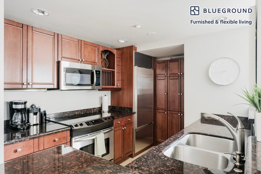 Building Photo - 1415 2nd Ave