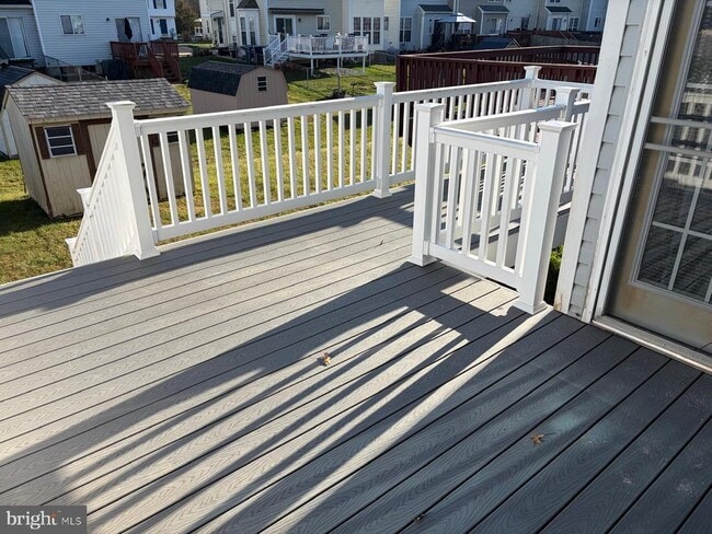 Building Photo - 46 Lisa Dr