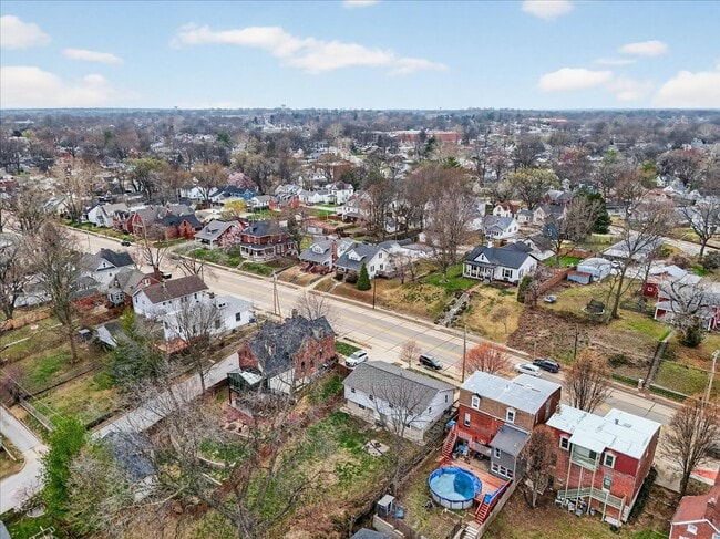 Building Photo - 1210 N 5th St