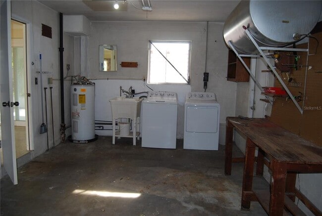 Building Photo - 2871 67th St N