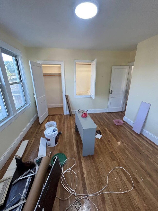 Building Photo - 3175 Layton Ave