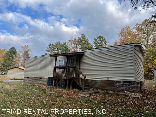 Building Photo - 2 br, 1 bath House - 6670 RANDALL HURLEY RD.