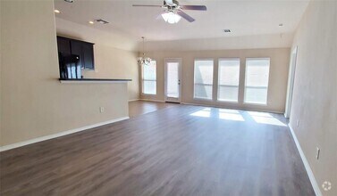 Building Photo - 918 Bens Dr