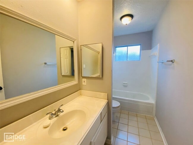 Building Photo - 4414 Burkegate Dr