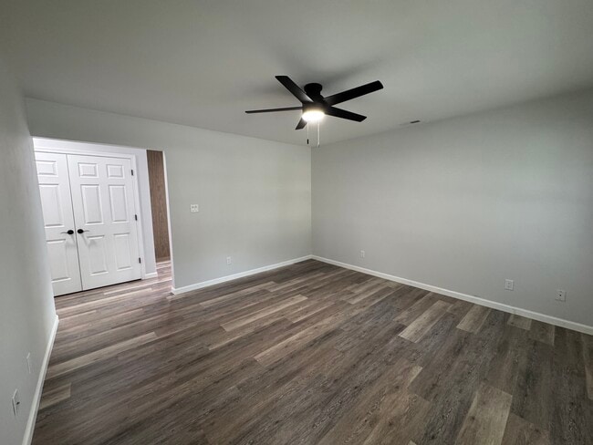 Building Photo - 357 Pine Ave