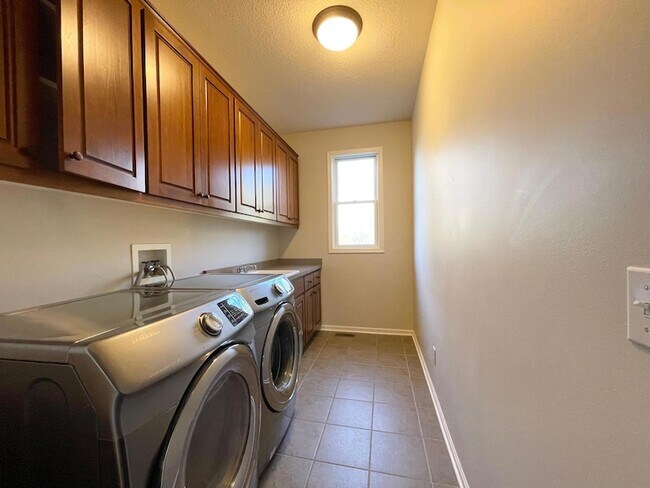 Building Photo - 12424 Princeton Ave