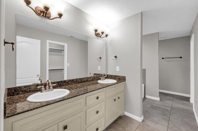 Building Photo - 13605 Steamboat Springs Ct