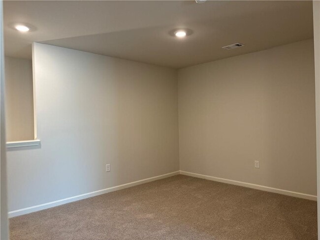 Building Photo - 219 Stoneybrook Dr