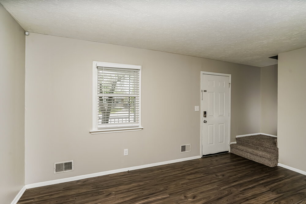 Building Photo - 2402 Parliament Ct