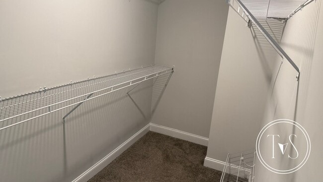 Building Photo - MOVE-IN SPECIAL: $500 OFF 1ST MONTH'S RENT!**