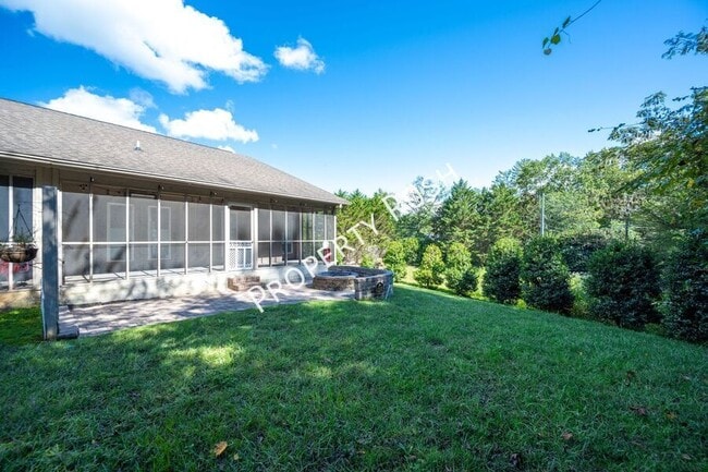 Building Photo - 3606 Brass Lantern Way
