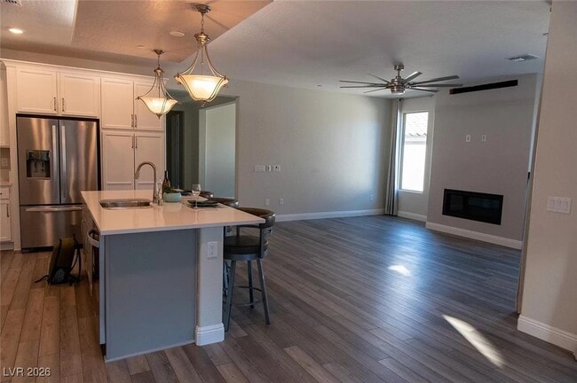 Building Photo - 92 Lake Oasis St