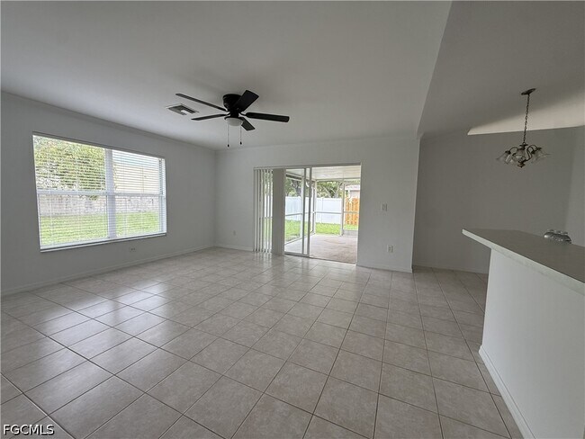 Building Photo - 15603 Spring Line Ln