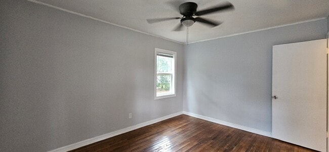 Building Photo - 1528 S Park Ave