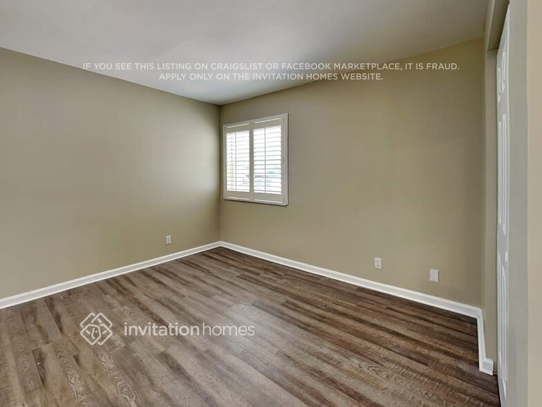 Building Photo - 4433 NW 67th Ave