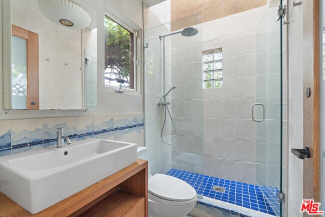 Building Photo - 524 Altair Pl