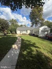 Building Photo - 4325 Maple Ave