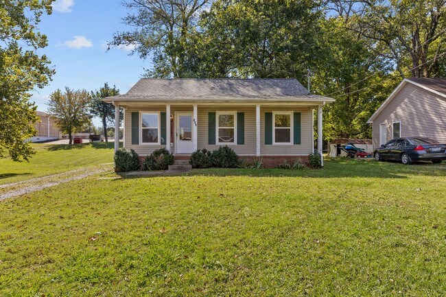 Building Photo - 133 E Street Clarksville, TN 37042