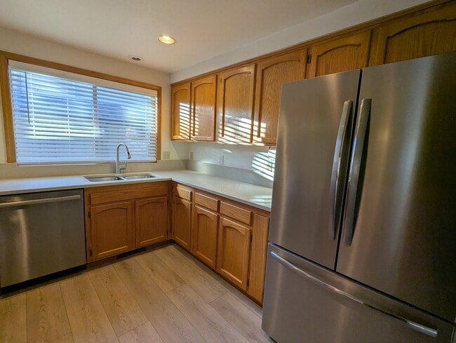 Building Photo - 1315 NE Paula Dr