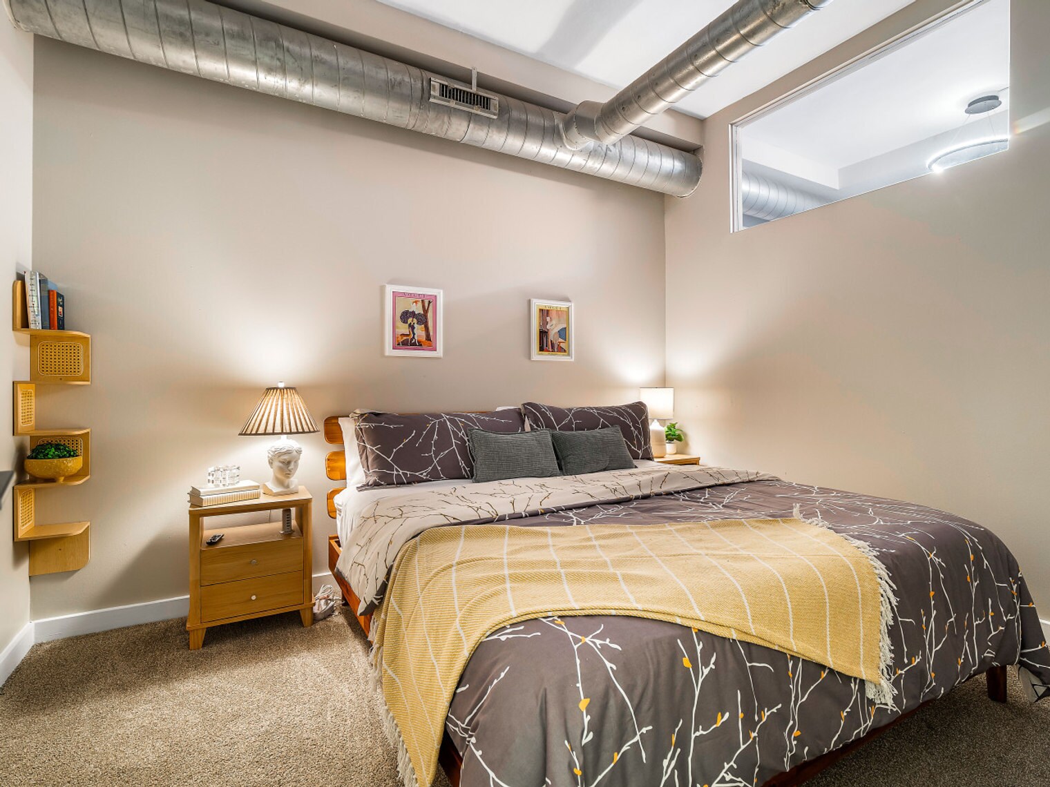 Building Photo - 1211 W 9th St