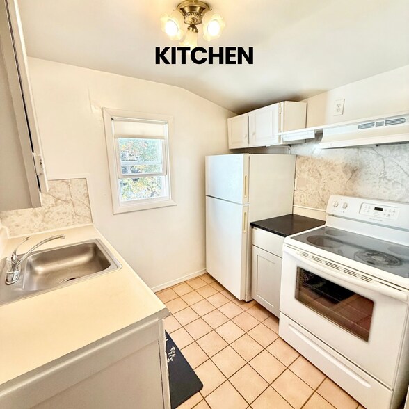 Building Photo - 205 Mill St