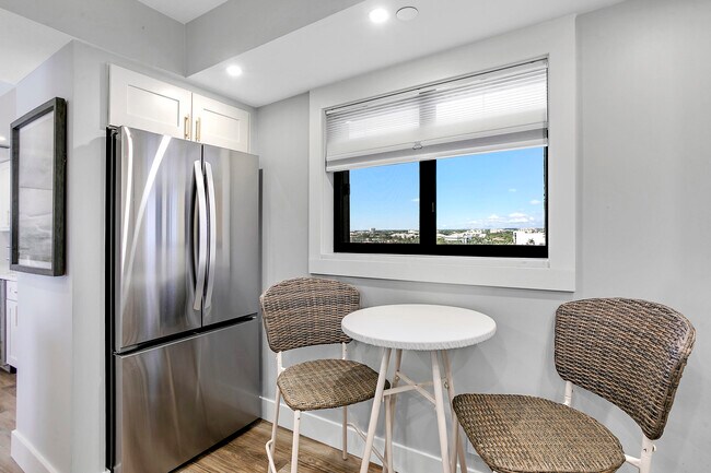 Building Photo - 300 Ocean Trail Way