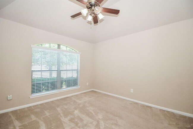 Building Photo - 2022 Haven Springs Ln
