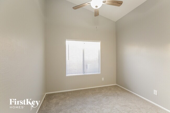Building Photo - 7520 W San Juan Ave