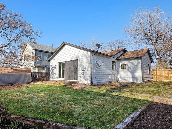 Building Photo - 3073 S Elati St