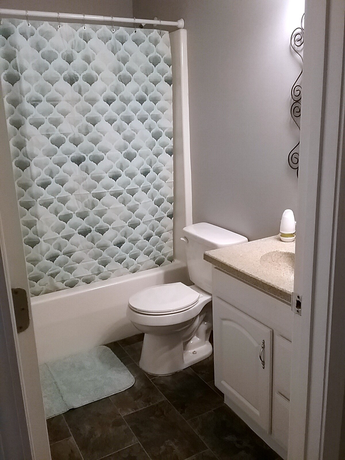 Hall Bath - 4501 E Chestnut St