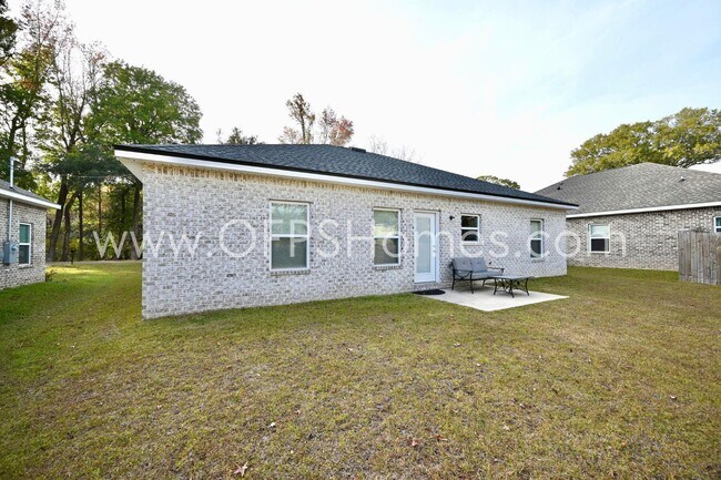 Building Photo - 113 Shady Ln