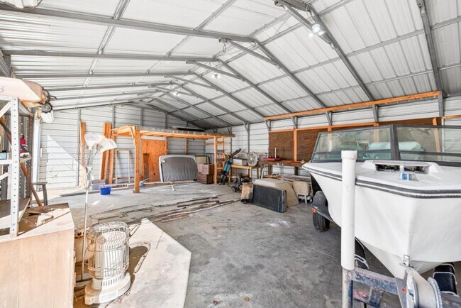 Building Photo - 5143 Ponderosa Farm Rd