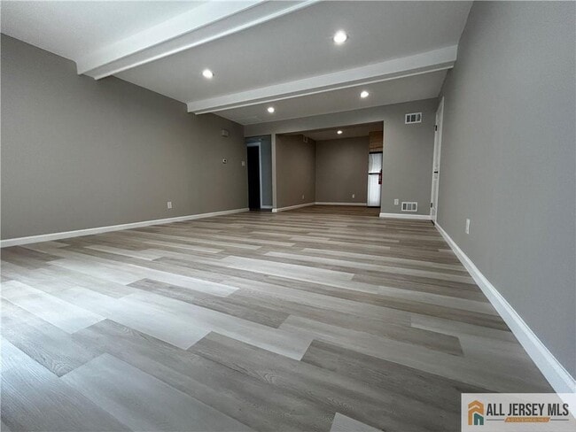 Building Photo - 13 Sweetgum Ln