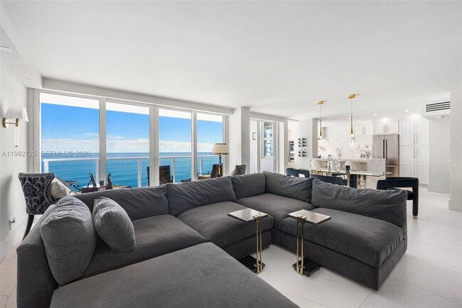 Building Photo - 4300 N Ocean Blvd