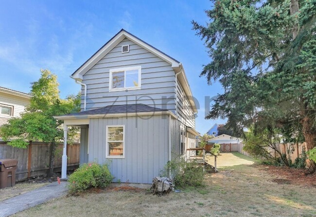 Building Photo - 4505 S Thompson Ave