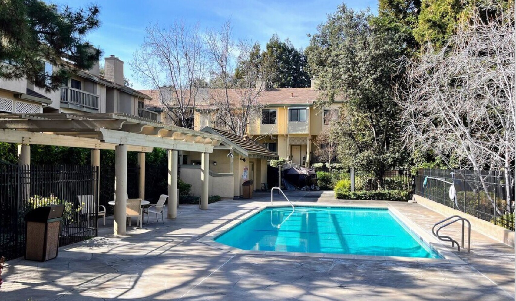 Pool - 1907 Magdalena Cir