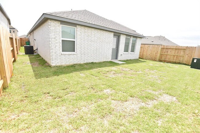 Building Photo - 16839 Rustic Star Dr