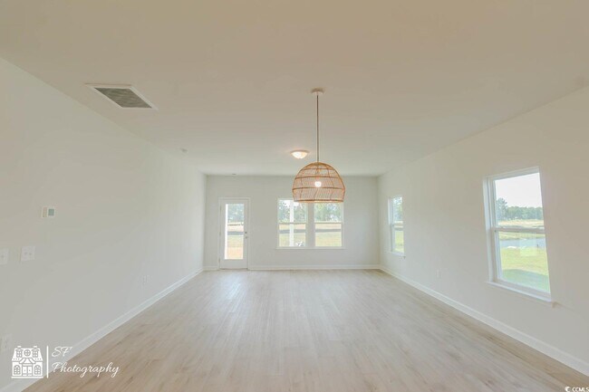 Building Photo - 1863 Villena Dr