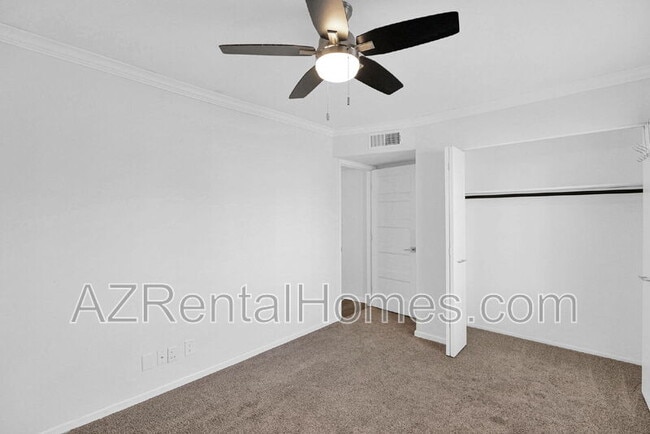 Building Photo - 621 W Plata Ave