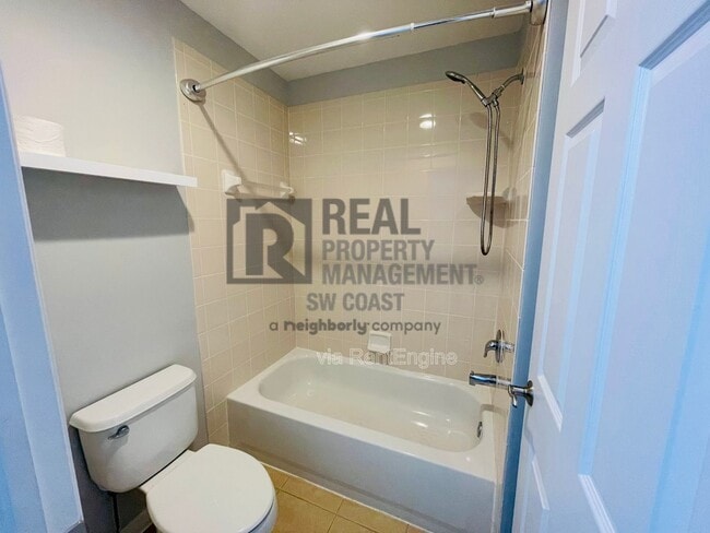 Building Photo - 9135 Astonia Way