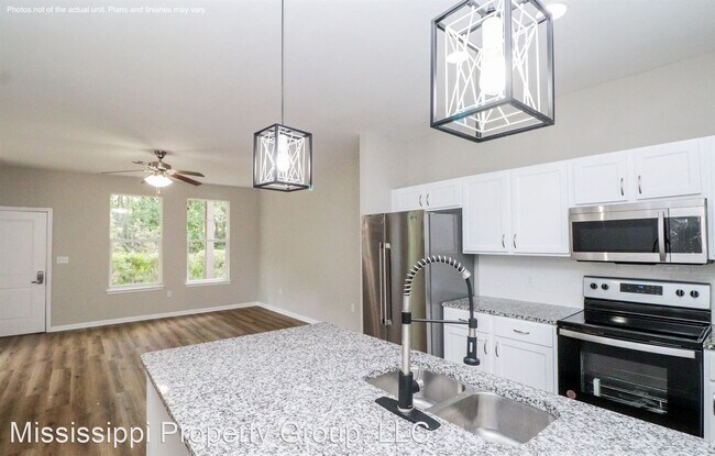 Building Photo - 3 br, 3 bath House - 234 Town Center Drive